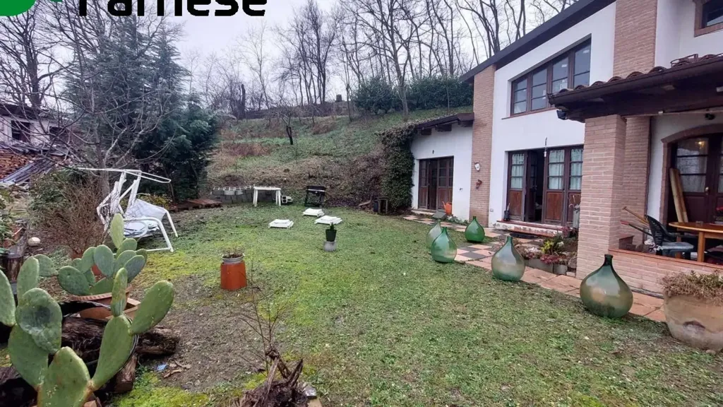 Välivaade - Rustic Home with Historic Charm in Travo