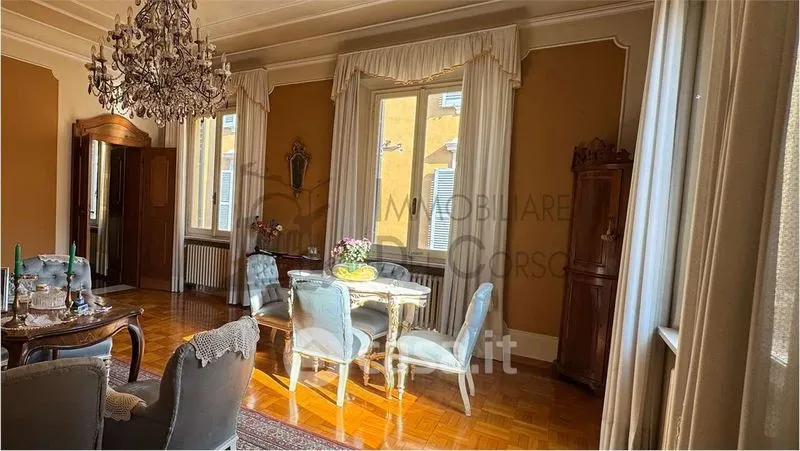 Salle à manger - Charming Penthouse with Ascender in Modena