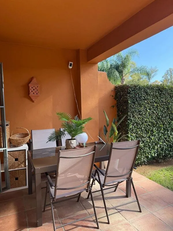 Terrasse - Modern Apartment with Pool in Estepona East