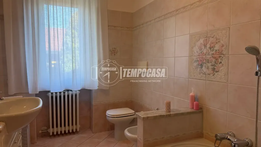 Salles de bain - Maison 8 pièces à IT