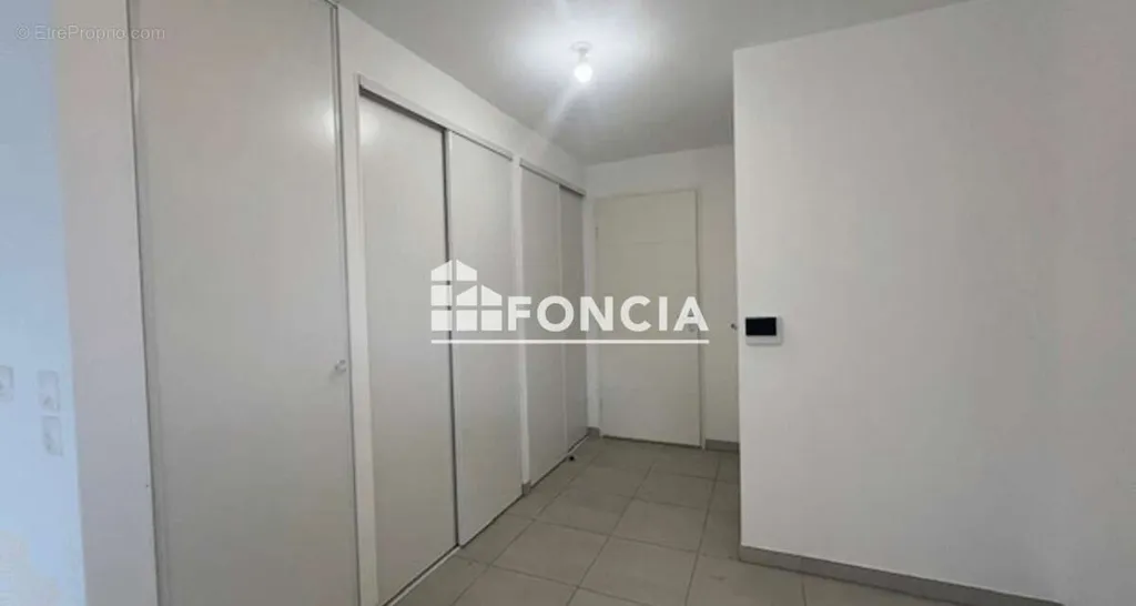 Entrée - Appartement T3 avec Jardin Privatif à Lyon 8ᵉ
