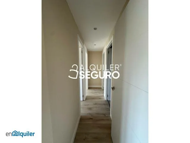 Ingresso - Reformed Flat with Terrace in South-East