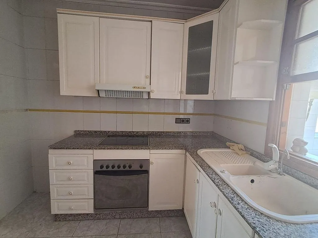Cuisine - 3-Bedroom Flat with Terrace in Puente Tocinos