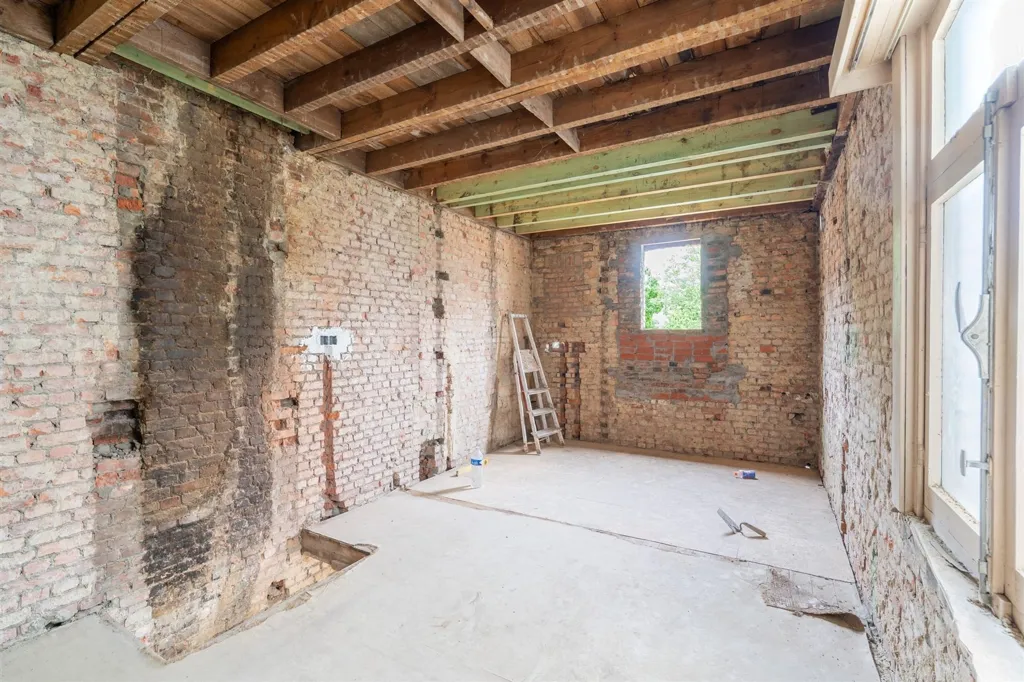 Rooms - House for Renovation with Garden in Antwerp