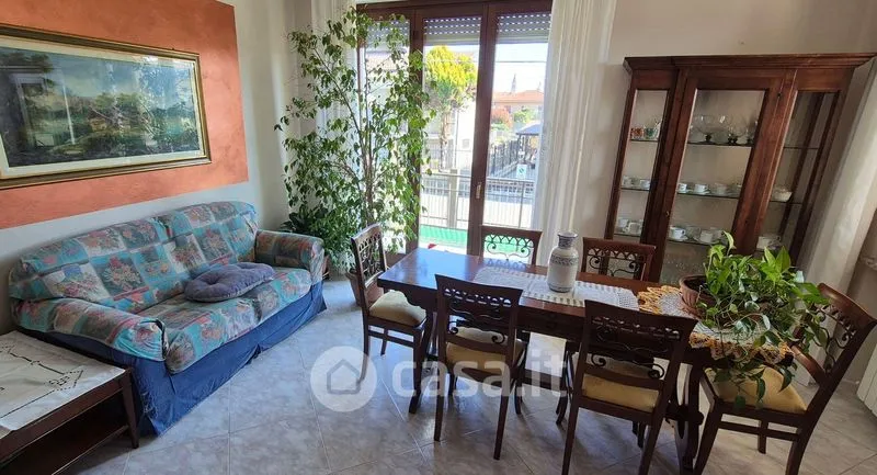 Sala da pranzo - Rustic Bifamily Villa with Garden in Trecate