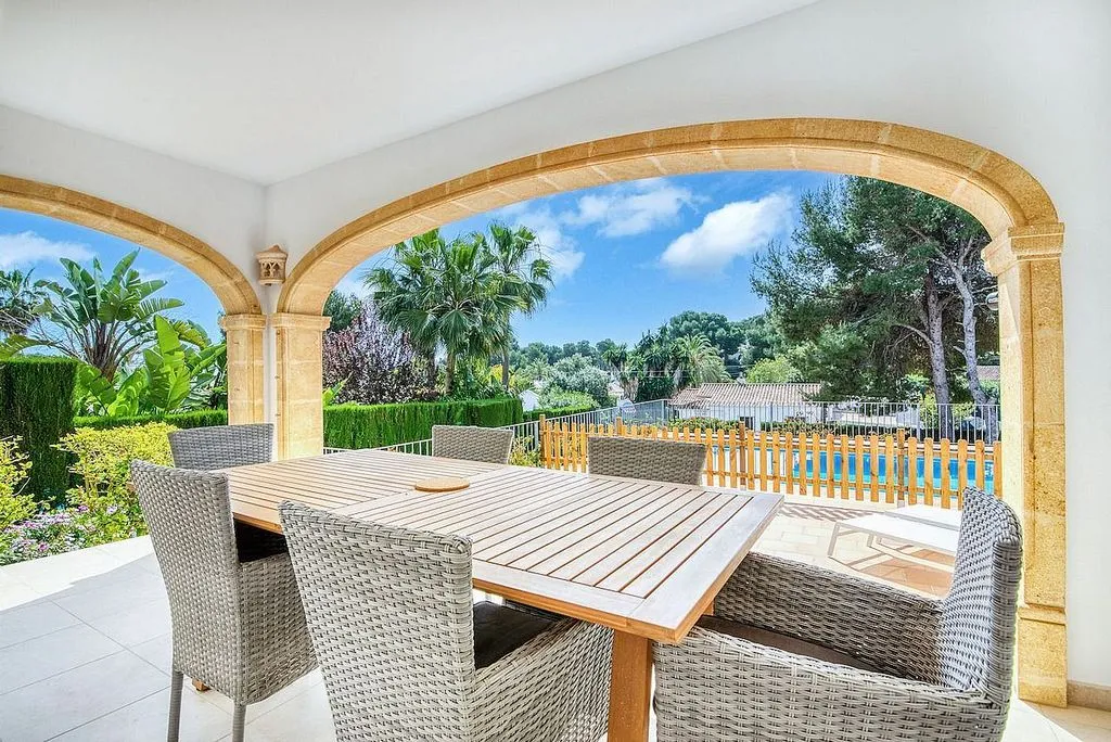 Terrace - Chalet with Sea View and Pool in Cap Martí