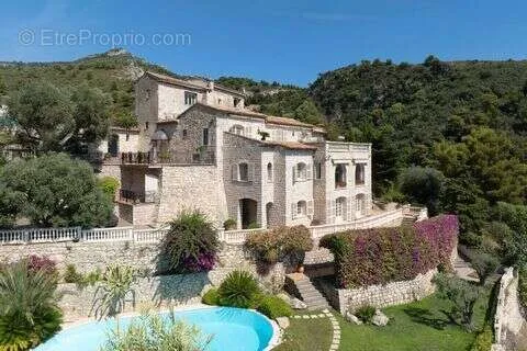 Õhuvaade - Maison with Sea View in Eze