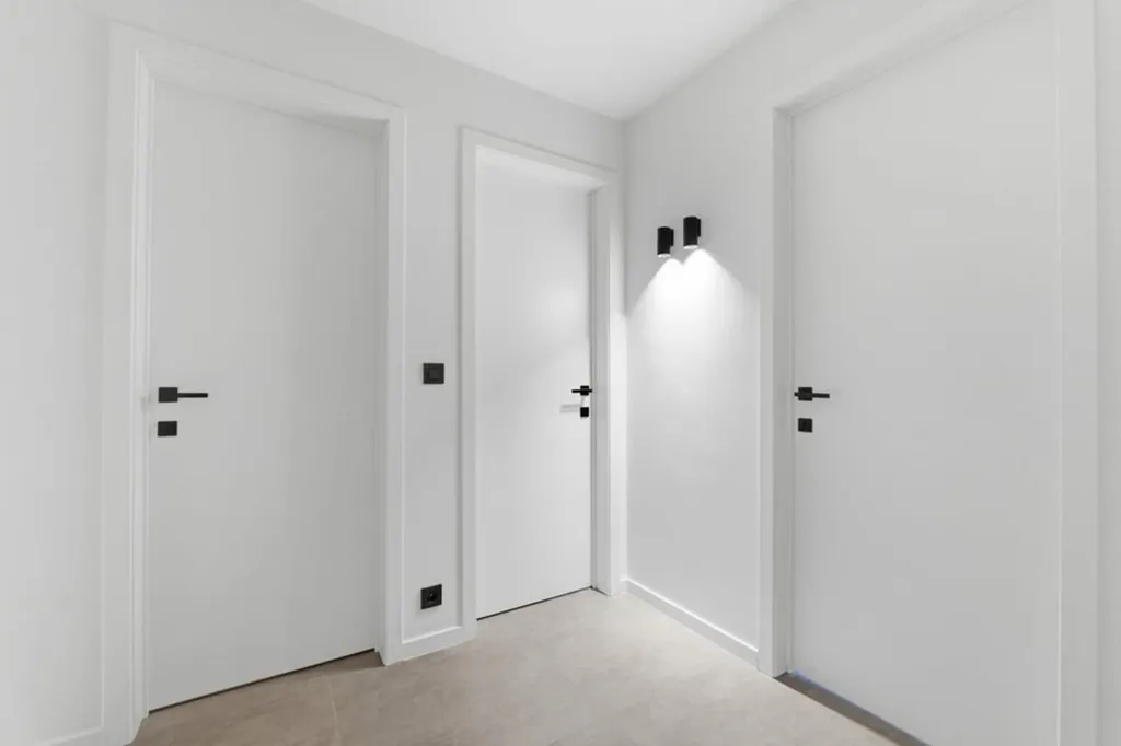 hallway_entrance