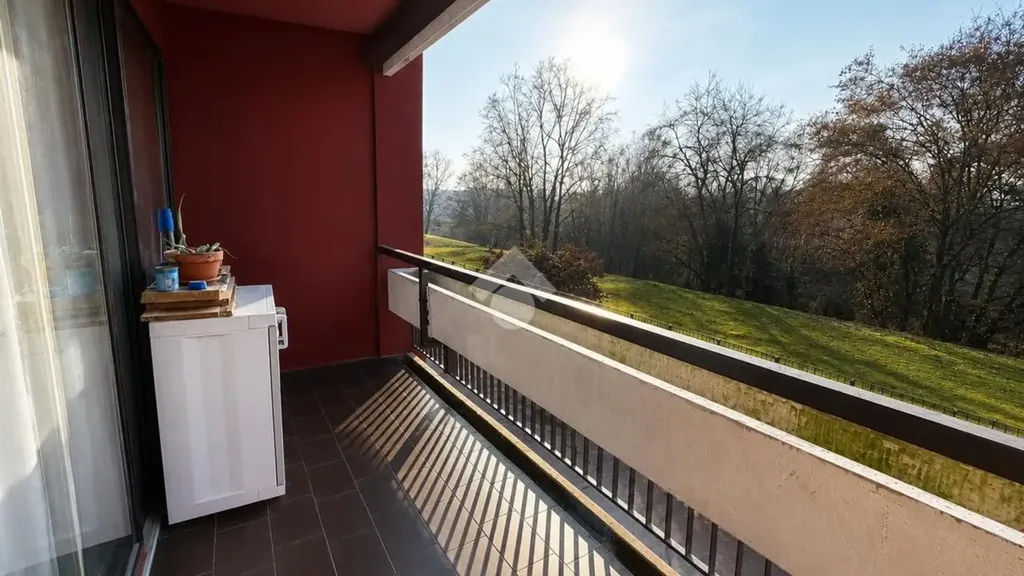 Balcon - Bright 2-Bedroom Apartment with Balcony in Basiglio