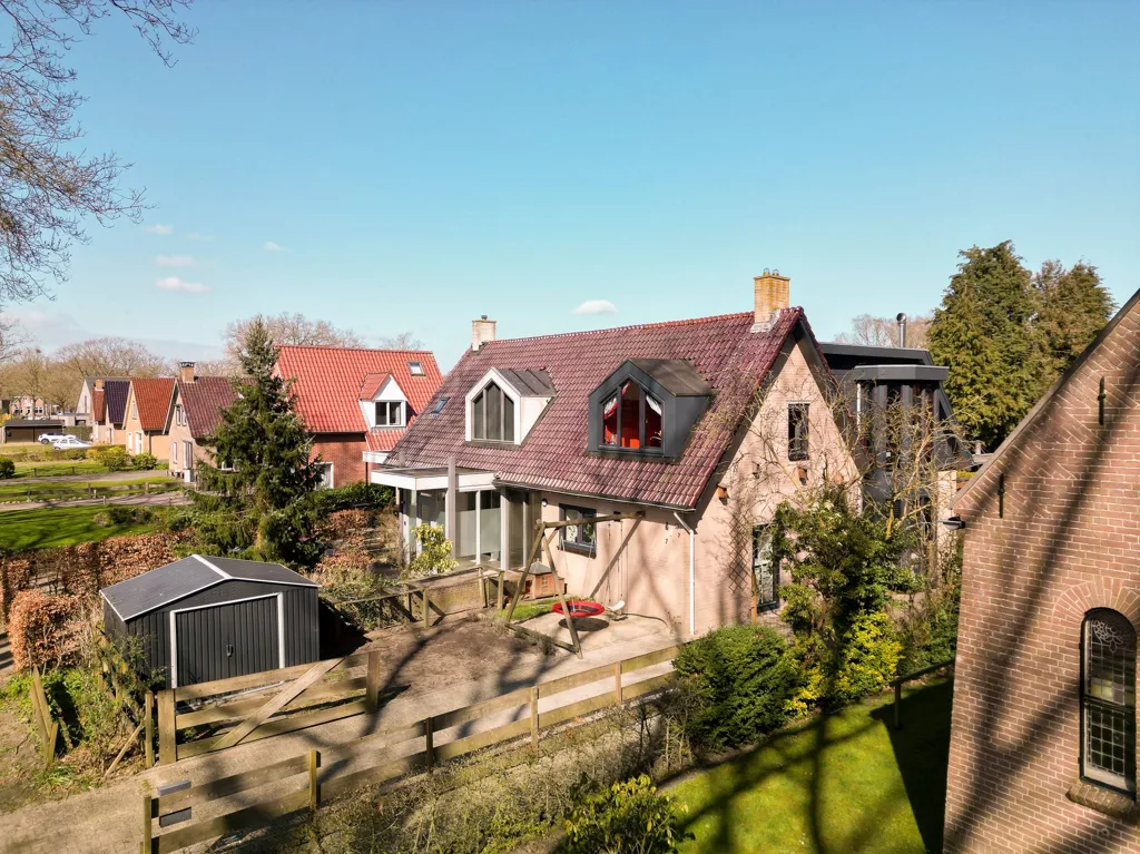 Vue aérienne - Unique Corner House in Uffelte with Garden
