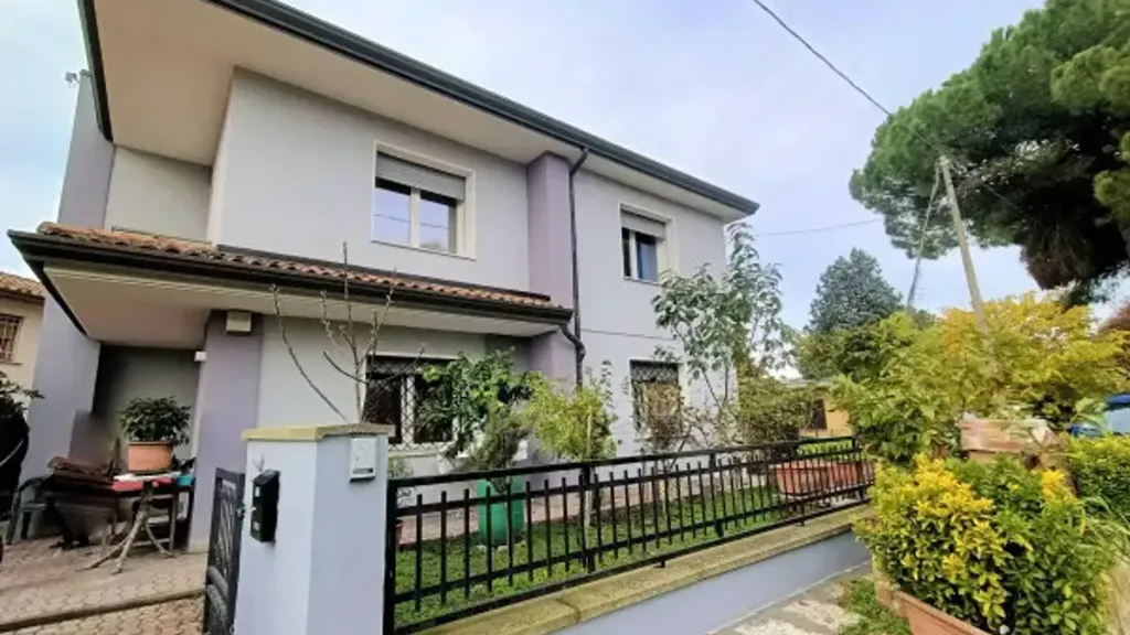 Exterior - Eco-Friendly Villa with Private Garden in Adria