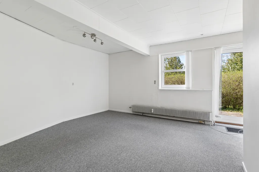 Stanze - Corner Villa with Two Units in Ejlstrup
