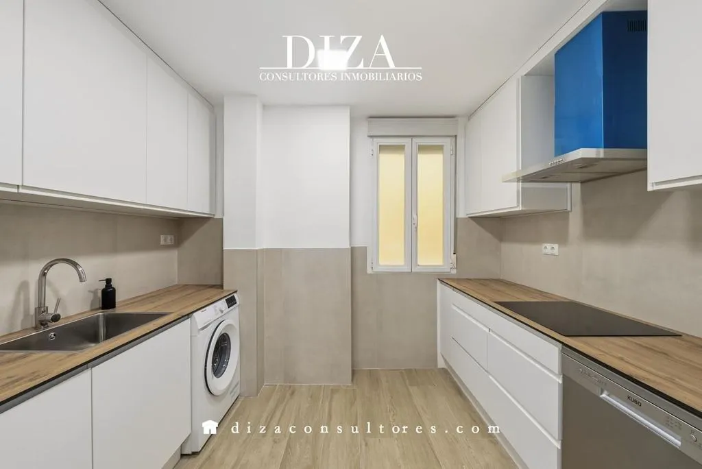 Kitchen - Luxury Flat with West View in Ibiza, Madrid