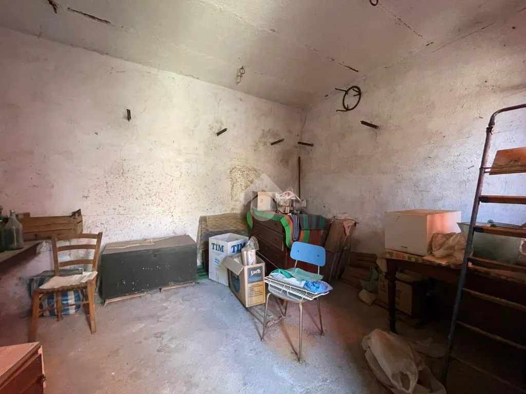 Lavanderia - Historic Semidetached House in Esperia
