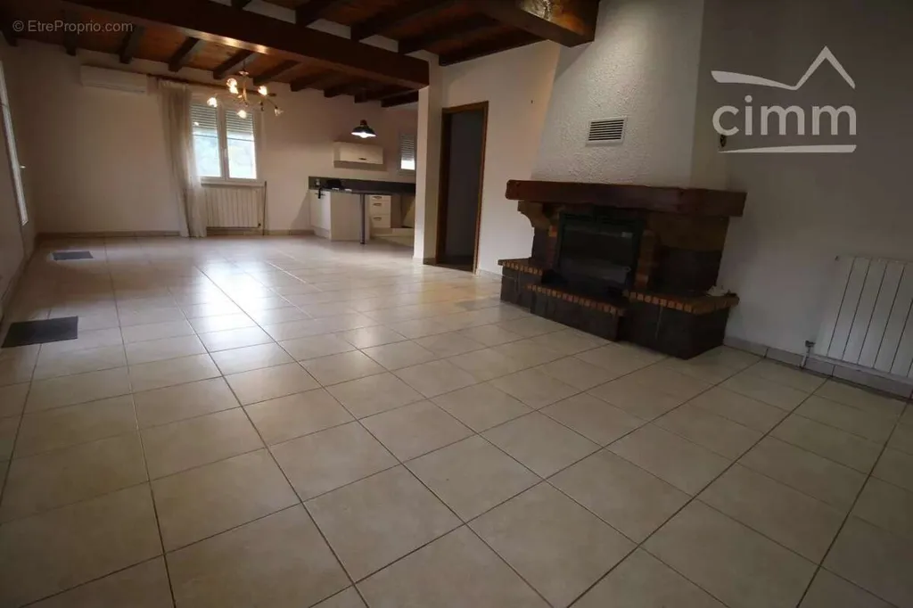 Elutuba - Village House with Pool in La Digne-d'Amont