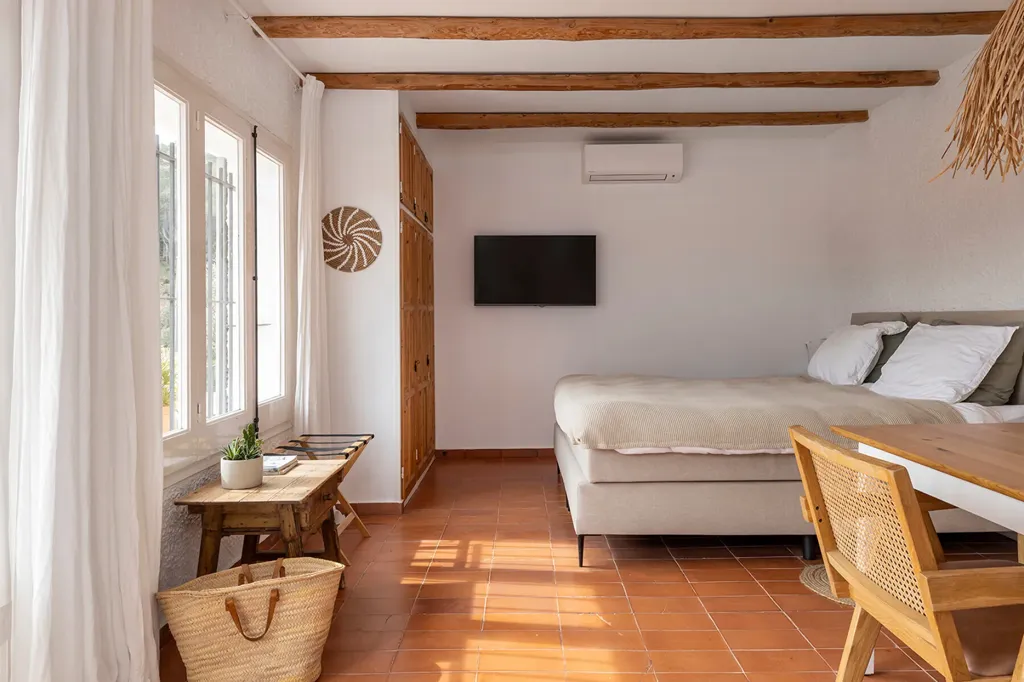 Chambres - Renovated Villa with Sea View in Vall-Llobrega
