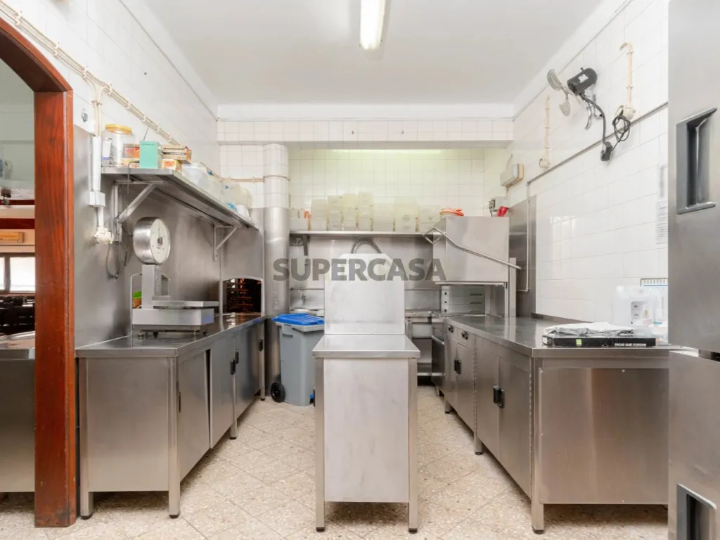 Cuisine - Luxury House with Restaurant in Albufeira