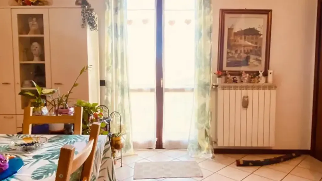Dining Room - Balcony Flat in Prevalle