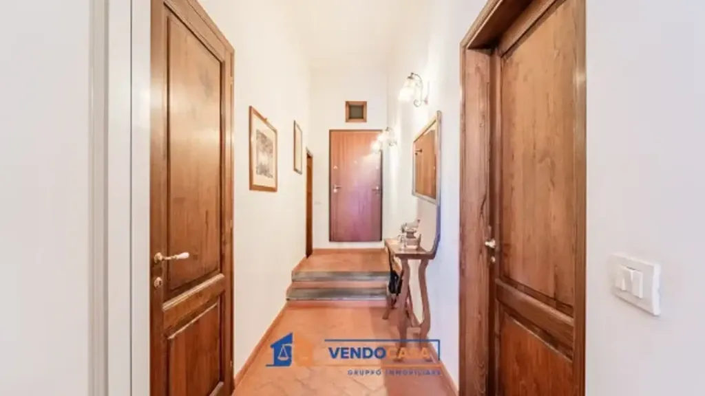 Entrée - Penthouse with Private Courtyard in Central Florence