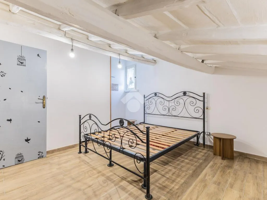 Magamistoad - Rustic Attico with Balcony in Capranica