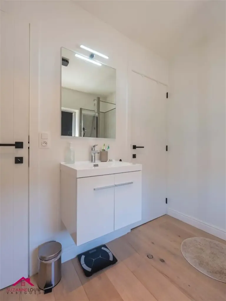 Bagni - Modernised House in Central Closed Development