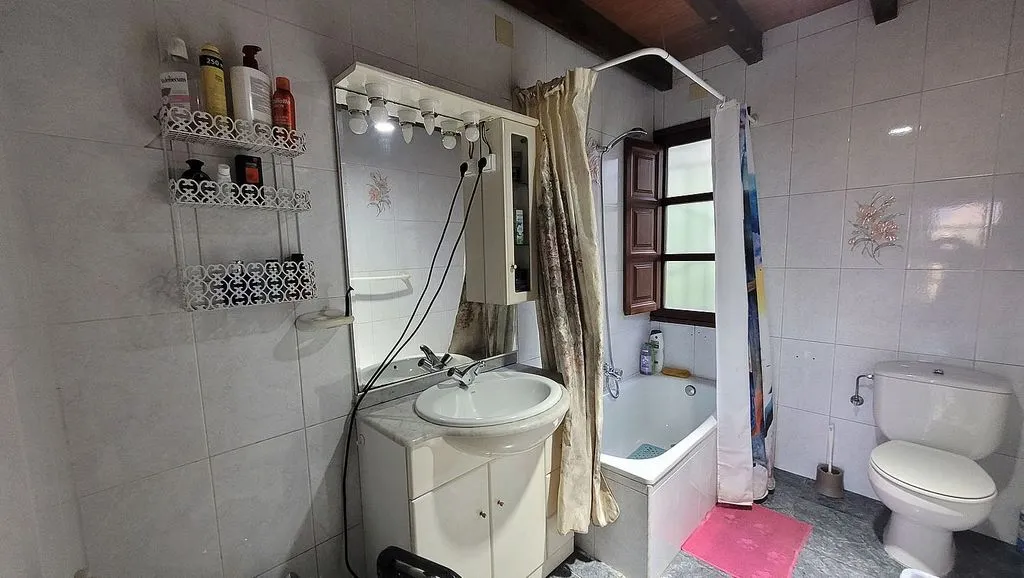 Vannitoad - Asturian-Style House with Pool in Infiesto
