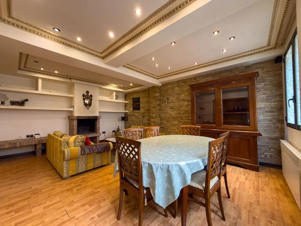 Salle à manger - Apartment with Garage in Lovaina, Vitoria