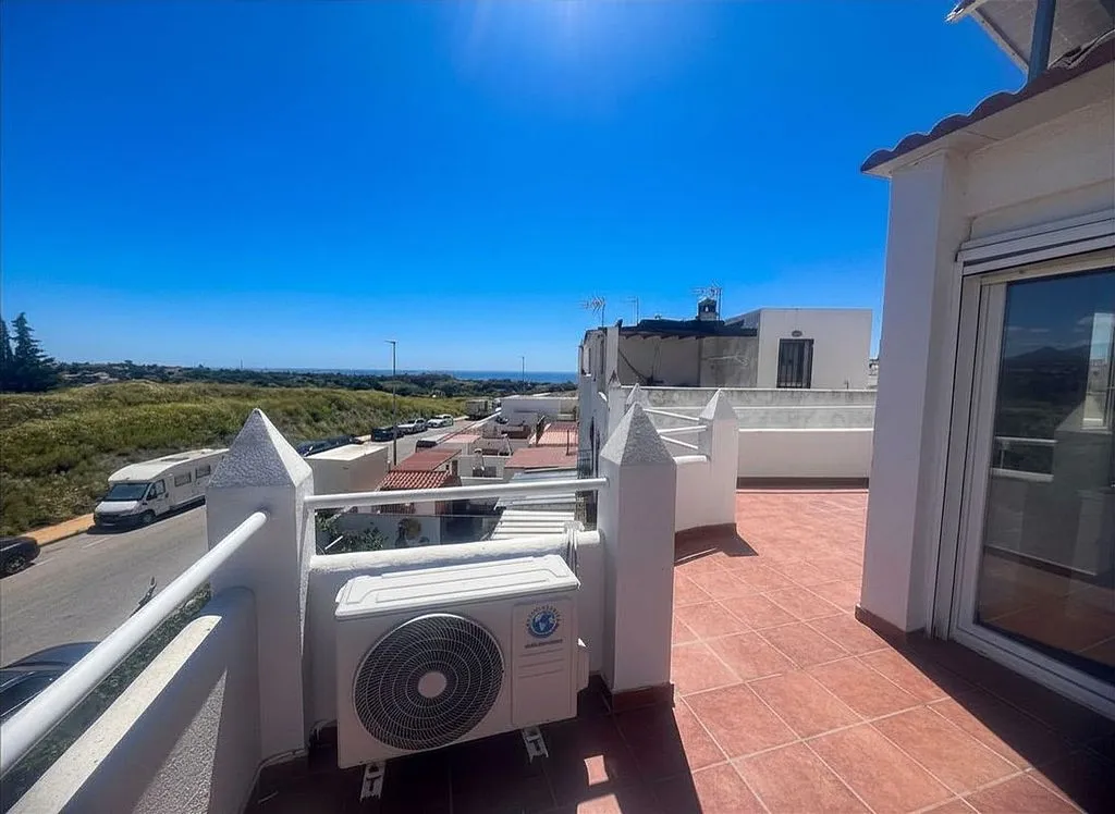 Balcone - Terraced Adosado with Pool in Estepona