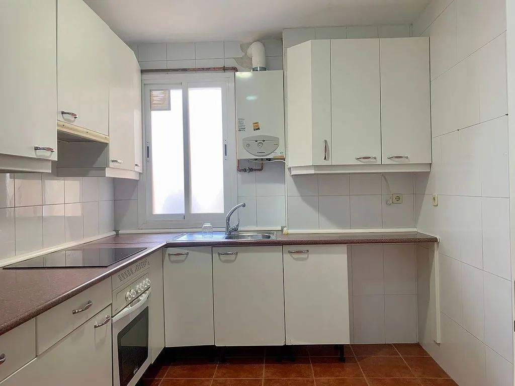 Cuisine - Apartment with South View in Madrid