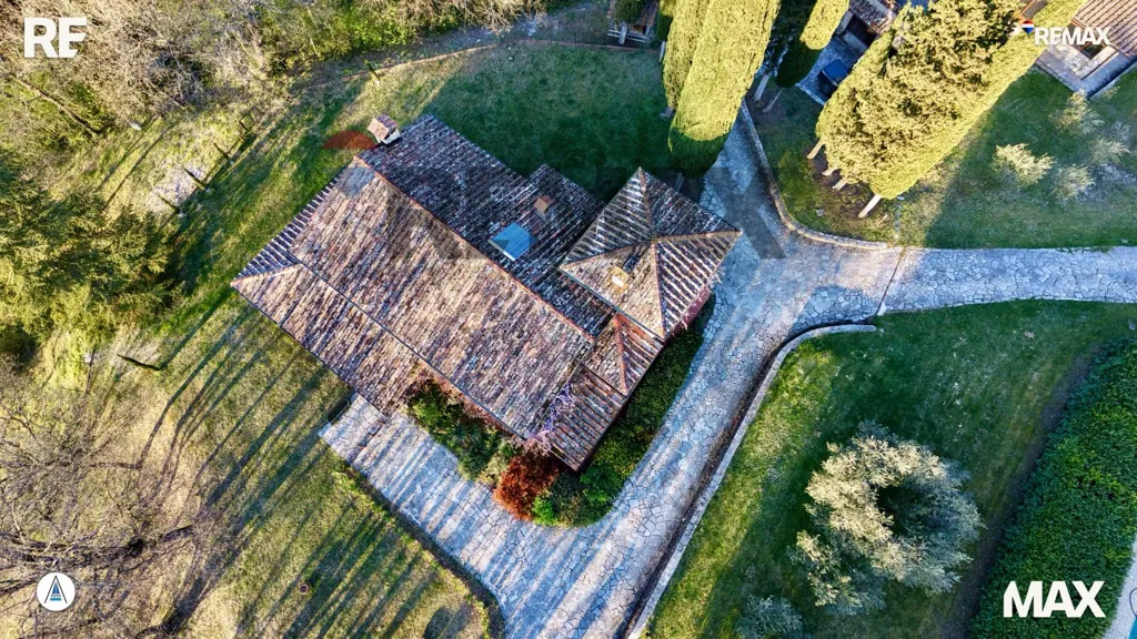 Vista aerea - Agriturismo with Pool in Chiusi della Verna