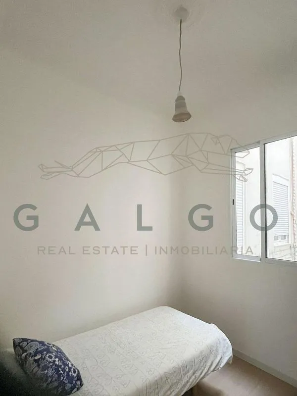 Chambres - Renovated Flat with High Ceilings in Arrancapins