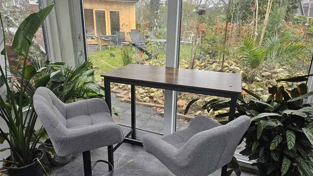 Terrasse - Furnished Room with Jacuzzi in Muntendam