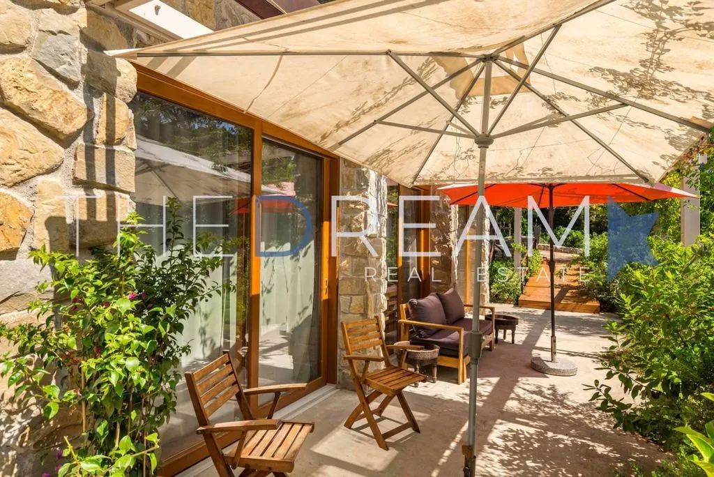 Terrasse - Luxury Villa with Private Dock in Rosignano Marittimo