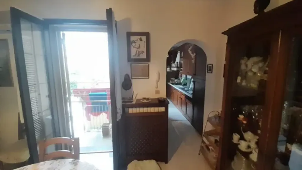 Salle à manger - Trilocale with Balcony in Piacenza