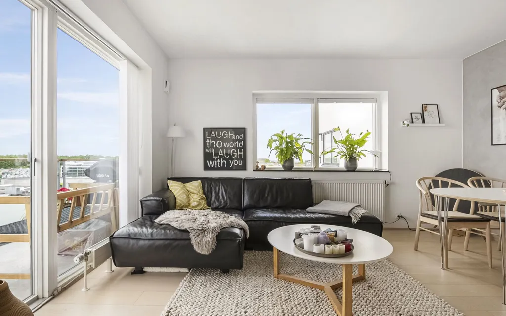 Living Room - Apartment with Balcony in Aarhus N