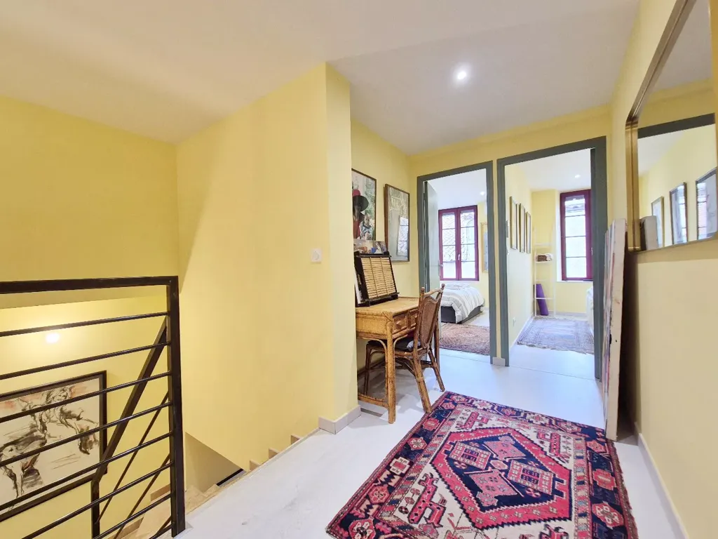 Esik - Renovated House with Terrace in Fleury-d'Aude