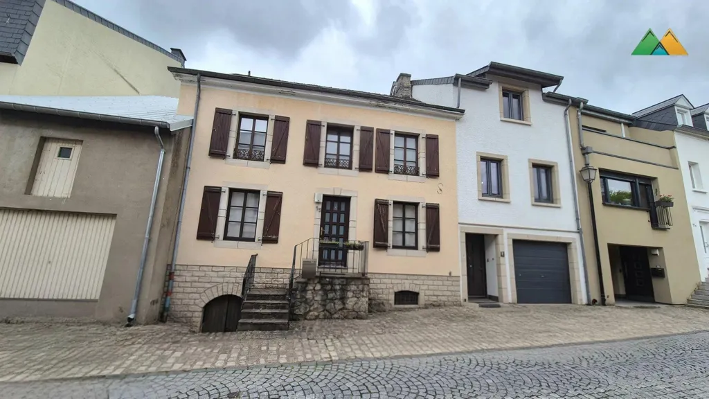 Extérieur - Maison avec Terrasse et Jardin à Wormeldange