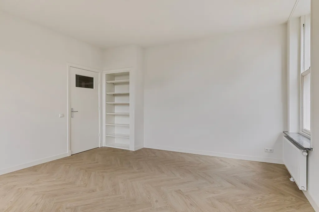 Toad - Corner Apartment with South Facing in Amsterdam