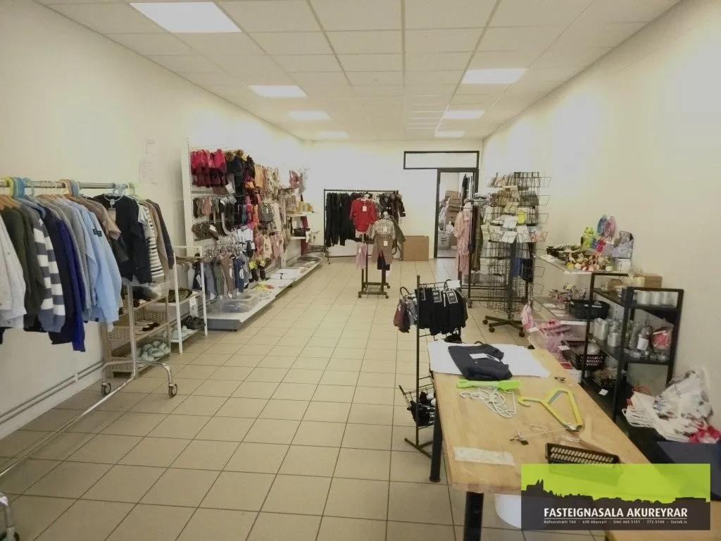 Toad - Commercial Property with Central Location in Dalvík