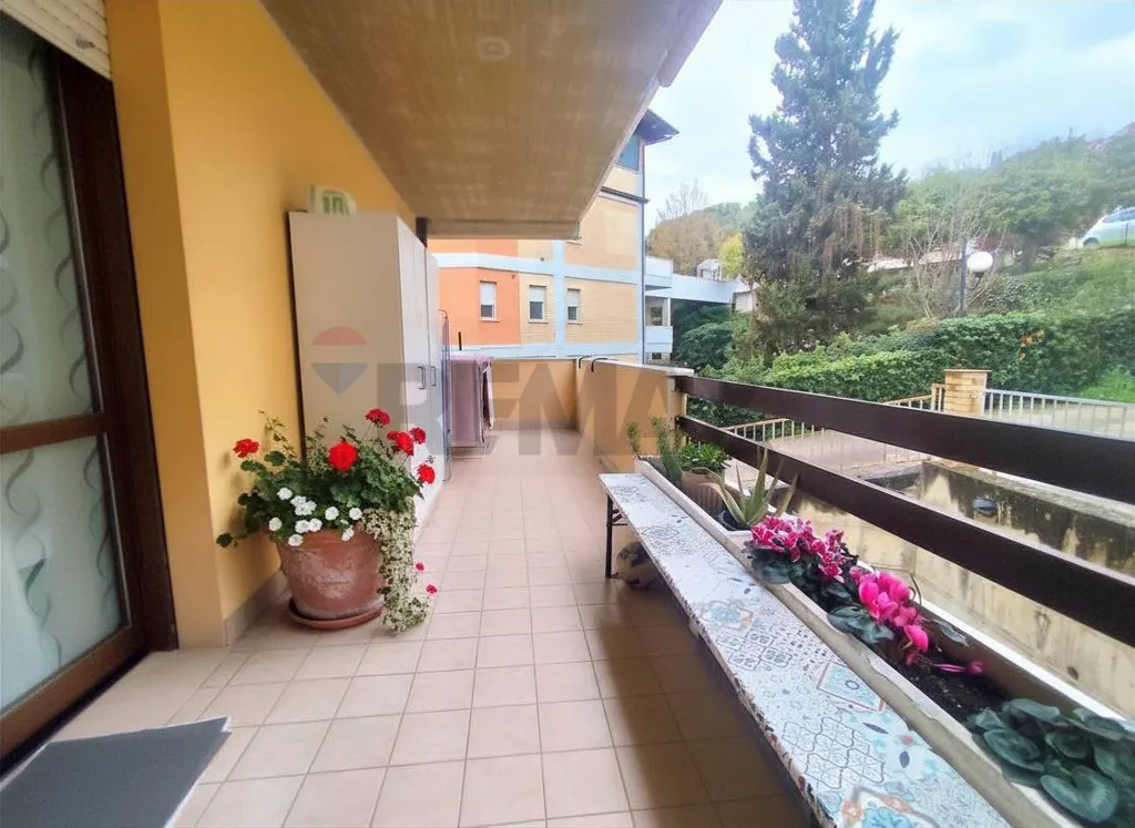 Balcon - Modern Triplex with Terrace in Loreto Aprutino