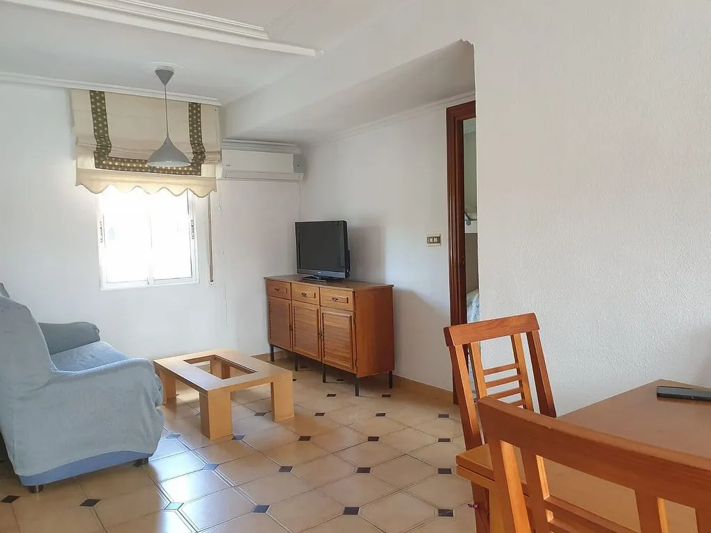 Elutuba - Ample Light Apartment with Terrace in Plasencia