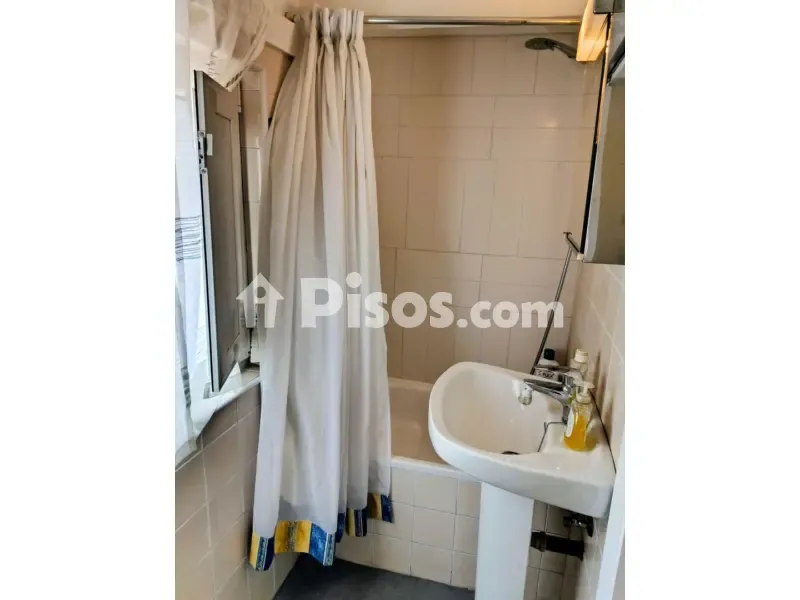 Vannitoad - Loft-style Apartment with High Ceilings in Santoña Centre