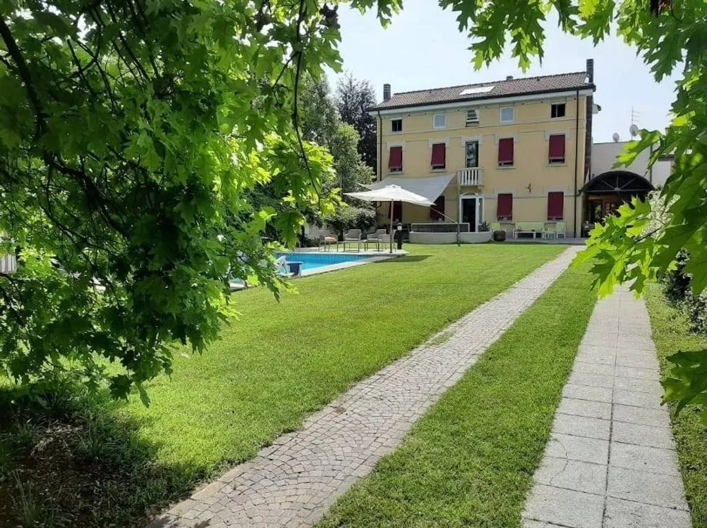 Jardin - Liberty Style Villa with Pool in Thiene