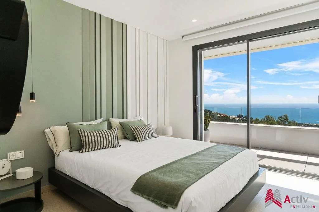 Magamistoad - Contemporary Villa with Elevator in Altea