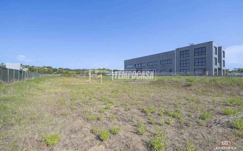 Giardino - Buildable Plot with Commercial and Residential Potential in Rimini