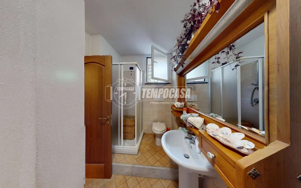 Salles de bain - Terraced House with Panoramic Terrace in Ranzo