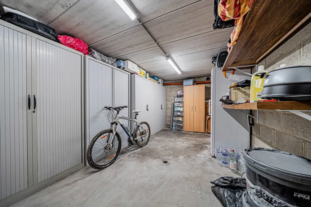 Garage - Modern House with Terrace in Donceel