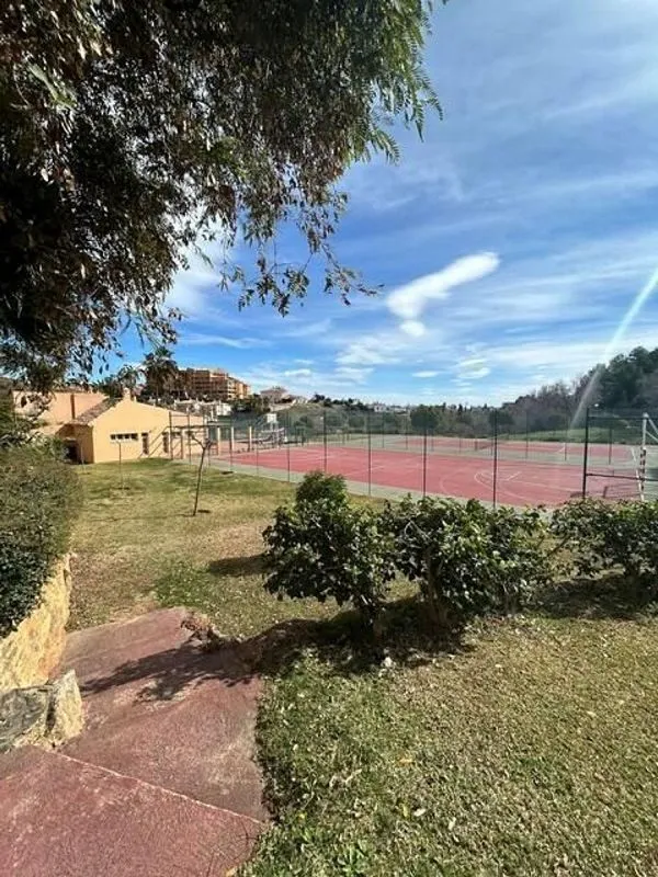 Aed - Bright Apartment with Pool in Los Pacos