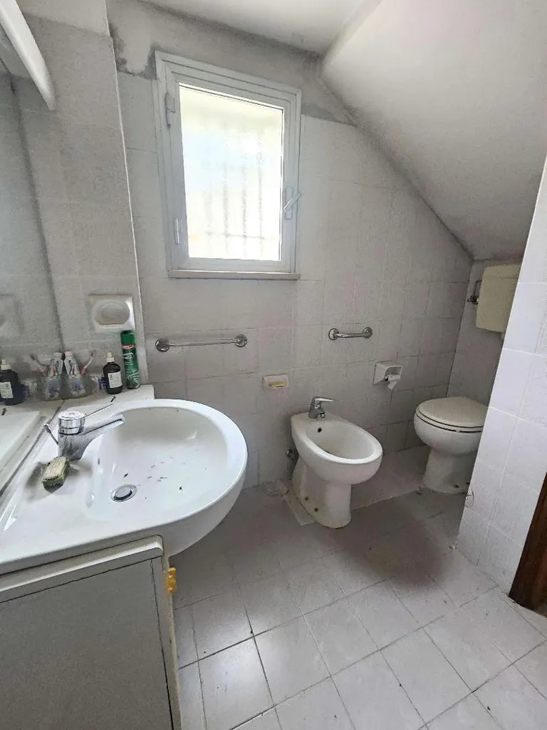 Salles de bain - Villa with Workshop in Savio, Ravenna