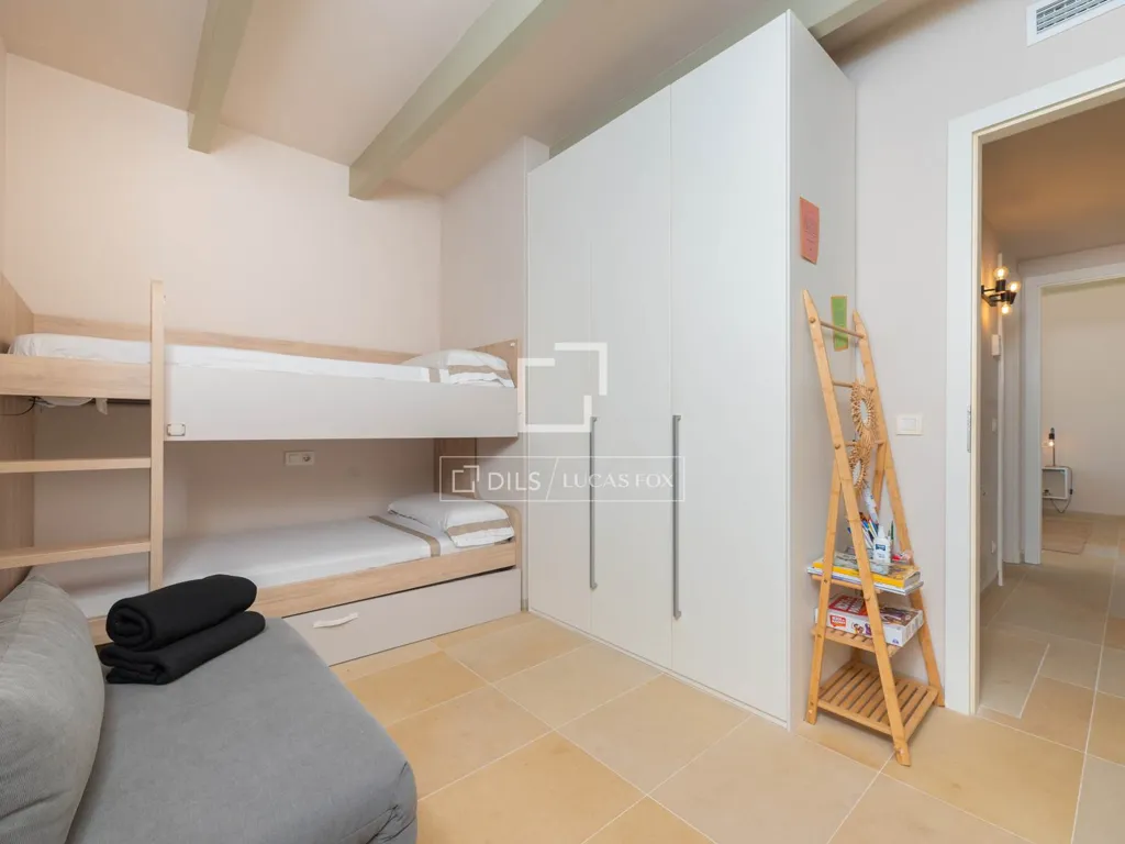 Magamistoad - Renovated Townhouse Near Beach in Cala Llonga